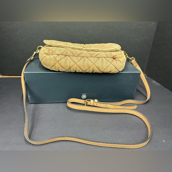 Patricia Nash Bonny Crossbody - Quilted
Stonewashed Denim - Picture 9 of 12